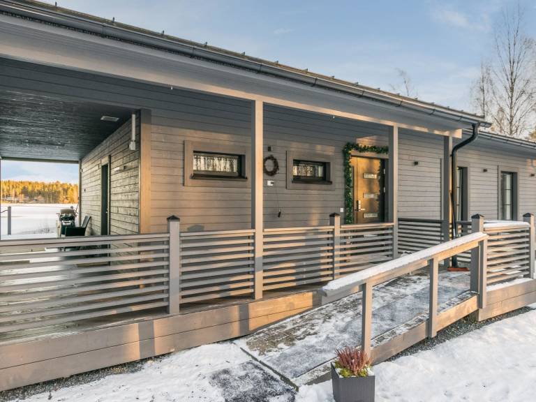 Vacation home with sauna & terrace | Nature view — photo 5
