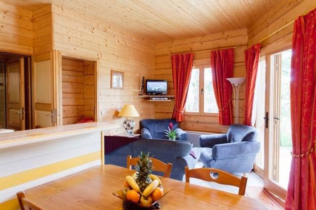 Chalet with heated pool, yard & terrace | Panoramic view — photo 3