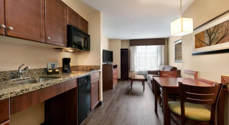 Days Inn & Suites by Wyndham Sherwood Park Edmonton — photo 2