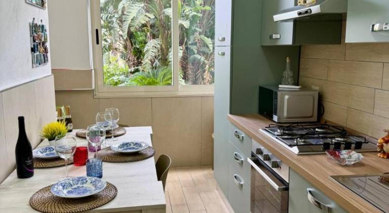 Holiday apartment with 2 rooms for 4 persons in Casoria