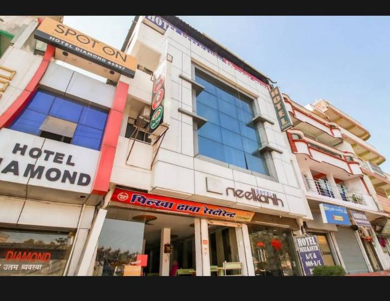 Hotel Neelkanth Bhopal