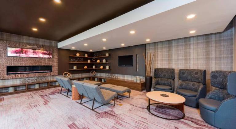 Courtyard by Marriott Louisville Downtown — photo 3