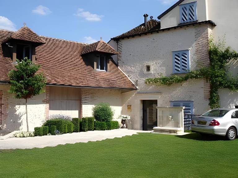 Hotel Lion d'Or 1774 - Chateaux de la Loire in Romorantin-Lanthenay