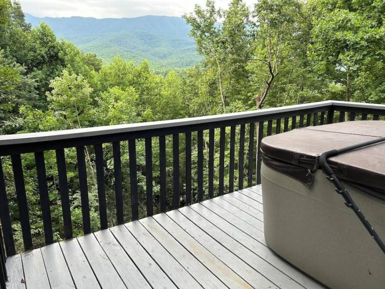 Little Bear by Jackson Mountain Rentals in Gatlinburg, TN