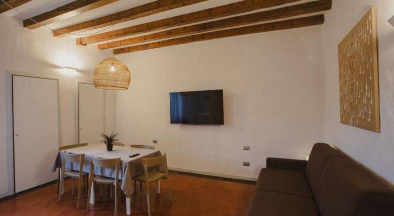 Rental apartment with garden | Next to Santa Maria Maggiore | Pets allowed — photo 5