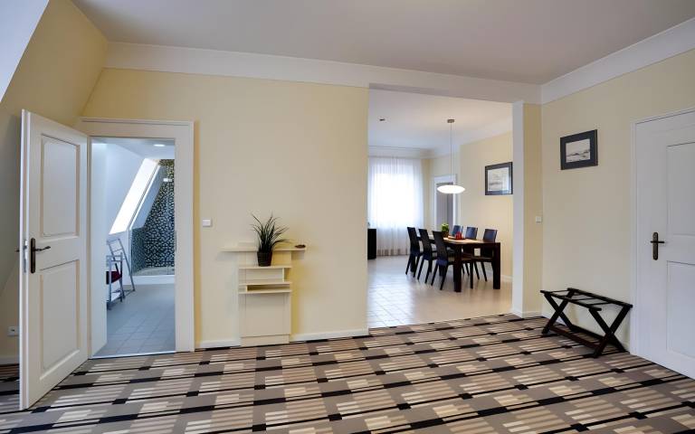 Serviced apartment | Near Prague astronomical clock | Perfect for remote work — photo 3