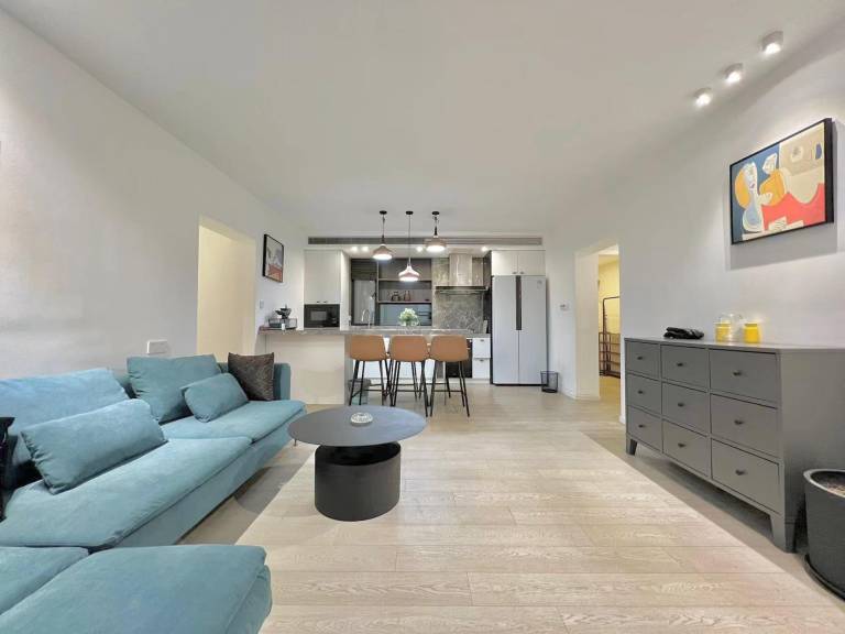 Apartment  曹家渡