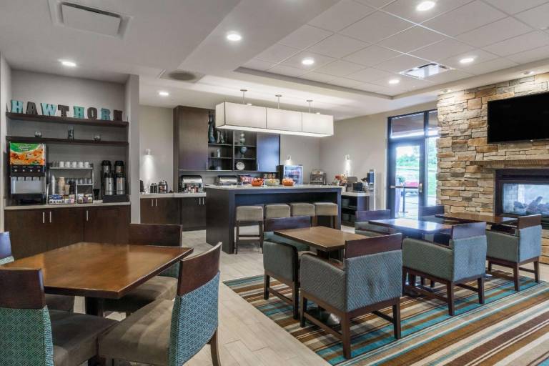 Hawthorn Suites by Wyndham Wheeling Triadelphia at Highlands — photo 3