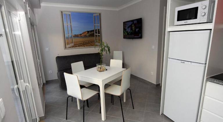 Charming apartment with barbeque & patio | Beach nearby | Pets are welcome — photo 2