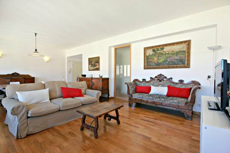 Holiday apartment with 3 rooms for 8 persons — photo 2