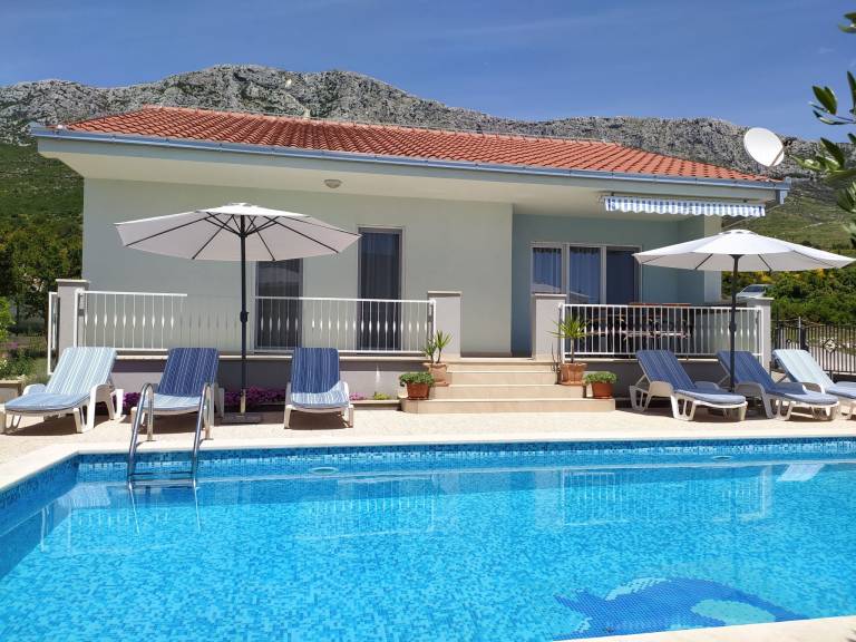 Ferienhaus  Kaštel Gomilica