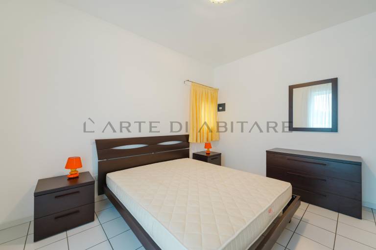 Apartment with patio | City view — photo 5