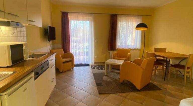 Rental apartment with patio & garden | Pets allowed — photo 3