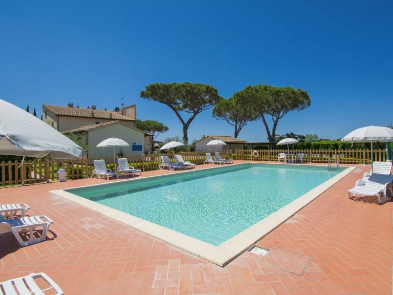 Lovely holiday apartment with pool, garden & terrace | Pets are welcome — photo 2