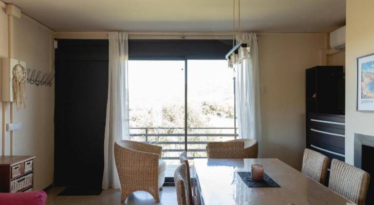 Apartment with yard, barbeque & terrace — photo 2