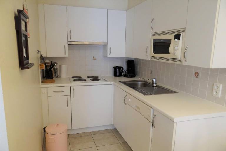 Rental apartment with terrace — photo 2