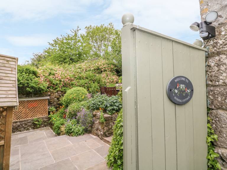 Cottage with grill, terrace & garden — photo 3