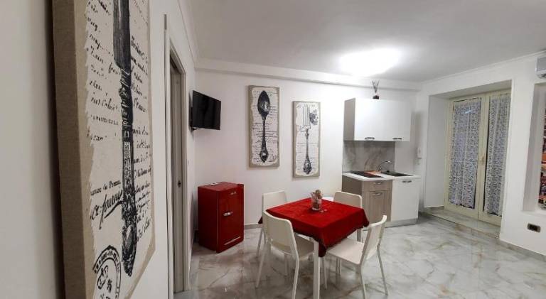 Nice holiday apartment with patio | Close to Naples Cathedral | Dogs allowed — photo 4