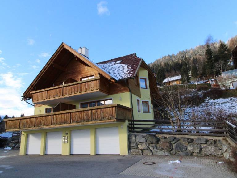 Holiday apartment with patio & garden | Nature view — photo 2