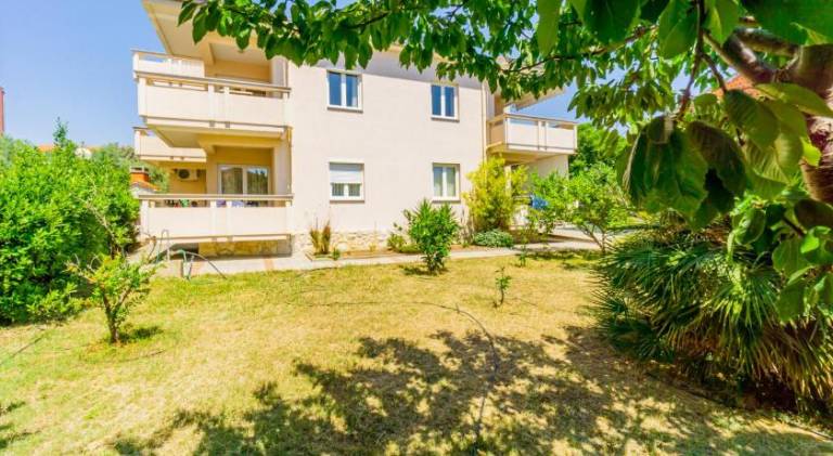 Beautiful apartment with patio, barbeque & yard | Suitable for remote work | Pet-friendly — photo 4