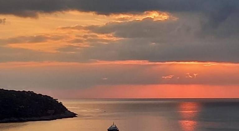 Holiday apartment | Close to the beach | Perfect for remote work | Pets are welcome in Menton