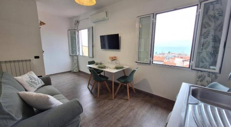 Holiday apartment | Close to the beach | Dogs allowed in Sanremo