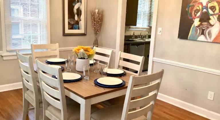 Charming vacation home | Pets allowed — photo 4