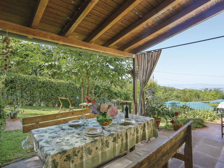 Vacation home with garden, BBQ & terrace — photo 4