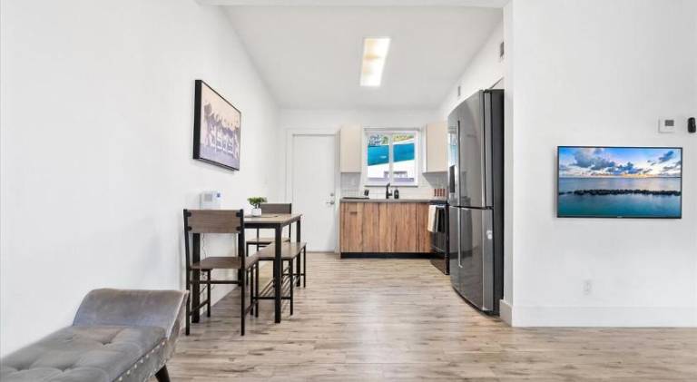 Nice apartment | Next to Design District | Pets allowed — photo 4