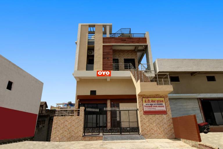 Hotel O J D Guest House