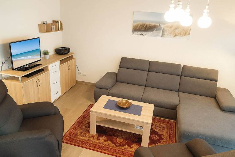 Ferienhaus Reckers in Horumersiel: Strandnah, WLAN, Terrasse & Hunde willkommen — photo 4