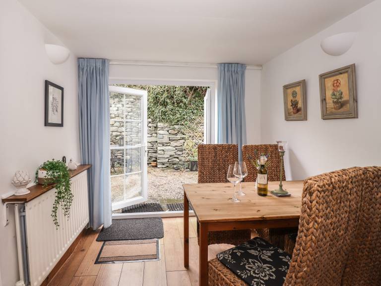 Family-friendly cottage with yard | Pets are welcome — photo 5