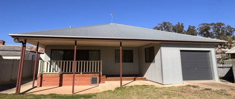Cottage Stockinbingal