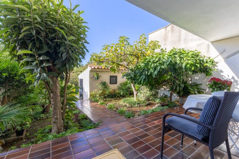 Beautiful rental apartment with yard & terrace | Pets allowed — photo 4