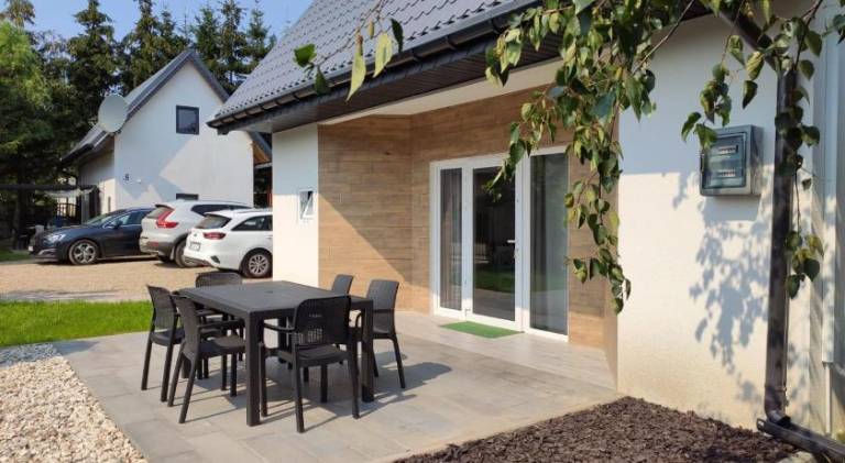 Chalet with terrace & barbeque in Rewal