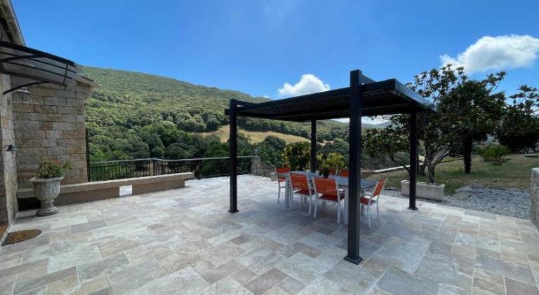 Villa with pool & jacuzzi — photo 4