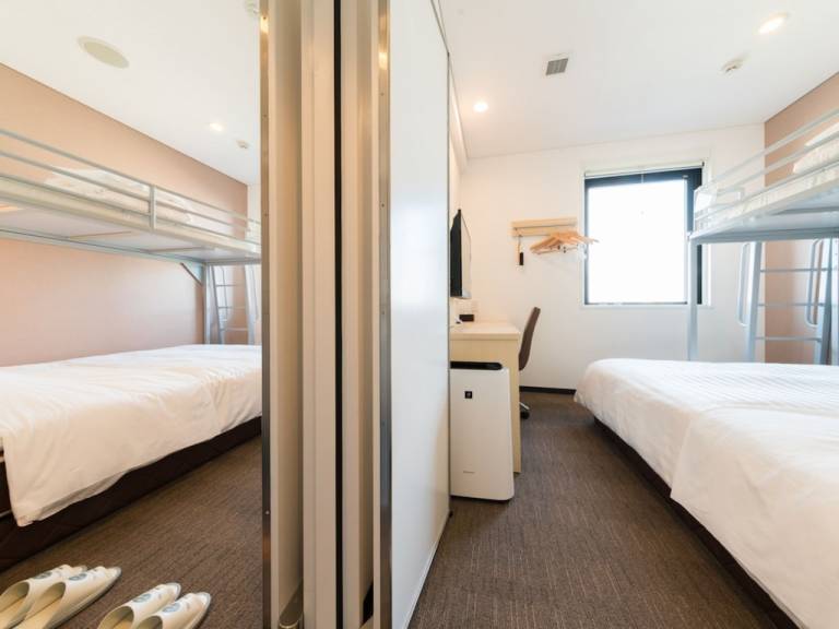 Pension 1 Chome-4 Kinshi