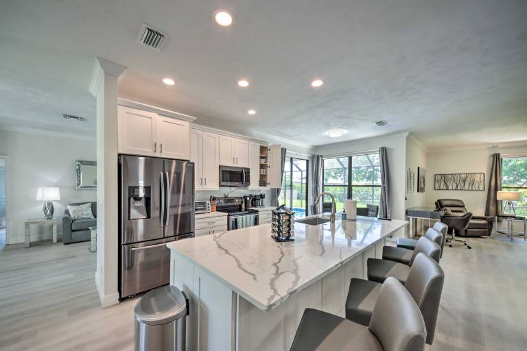 Lanai + Pool: Dog-Friendly Home in Cape Coral! — photo 3