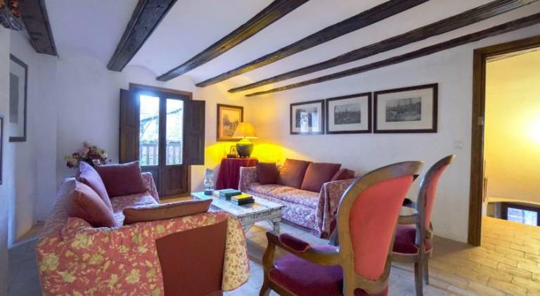 Chalet with terrace, garden & private pool | Suitable for remote work | Dogs allowed — photo 3
