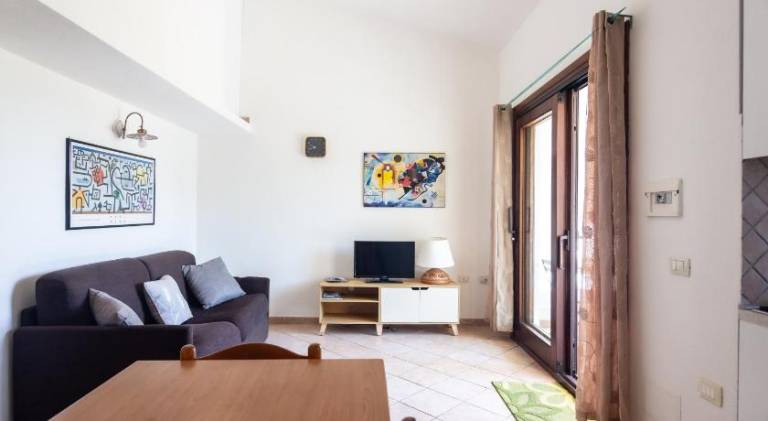 Holiday apartment with 2 rooms for 6 persons in San Teodoro