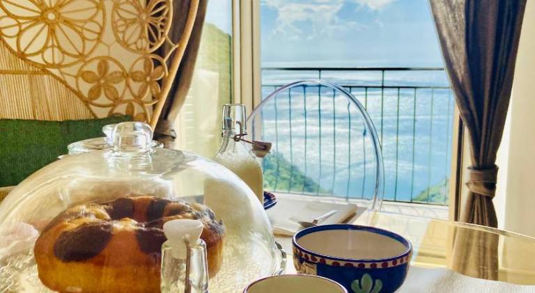 Holiday apartment with 2 rooms for 6 persons in Maiori
