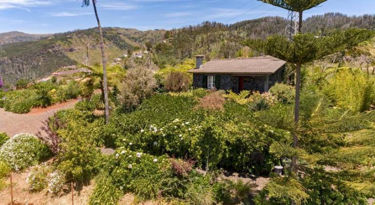 Farm with terrace, garden & grill — photo 3
