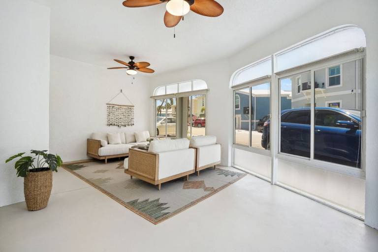 Riverview Beautiful remodeled 2 bd 2 bath beach home on Nettles Island — photo 5