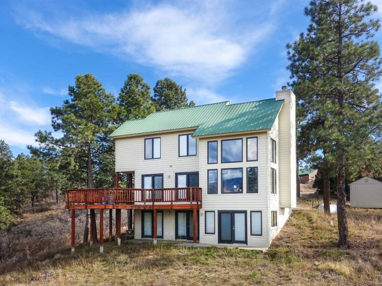 House with barbeque | Mountain view in Durango, CO