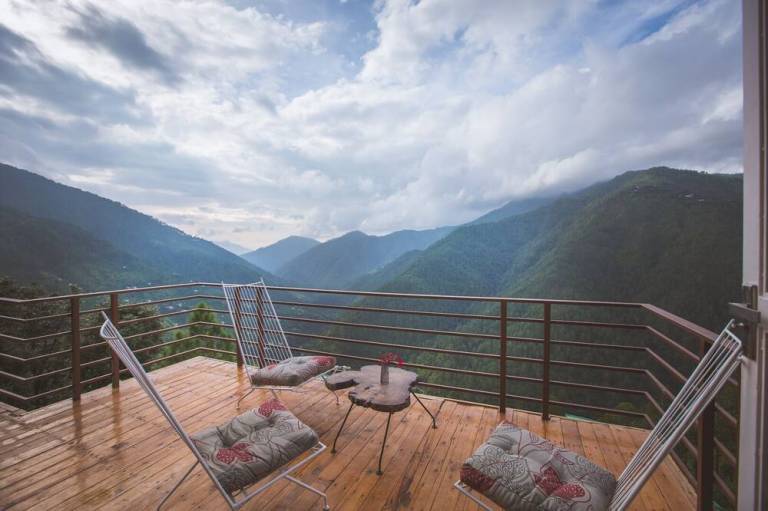 Seclude Ramgarh Cliff s Edge