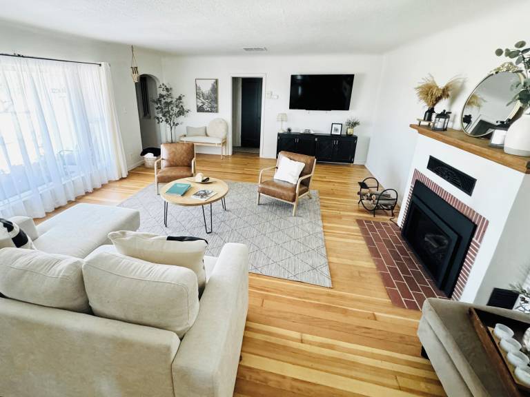 Farmhouse Fresno