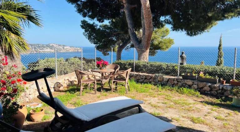 Vacation Home with Stunning Views — photo 4