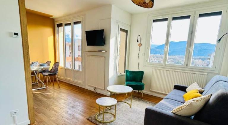 Holiday apartment with 1 room for 4 persons in Gieres