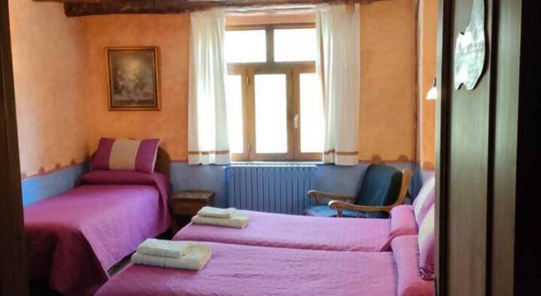 House for 3 persons in Huesca
