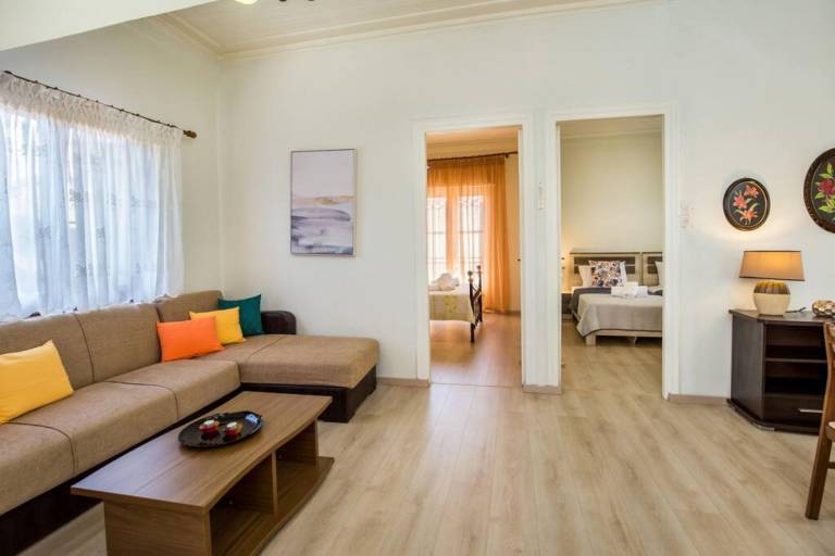 Holiday apartment with terrace | Next to the beach | Pets allowed — photo 2